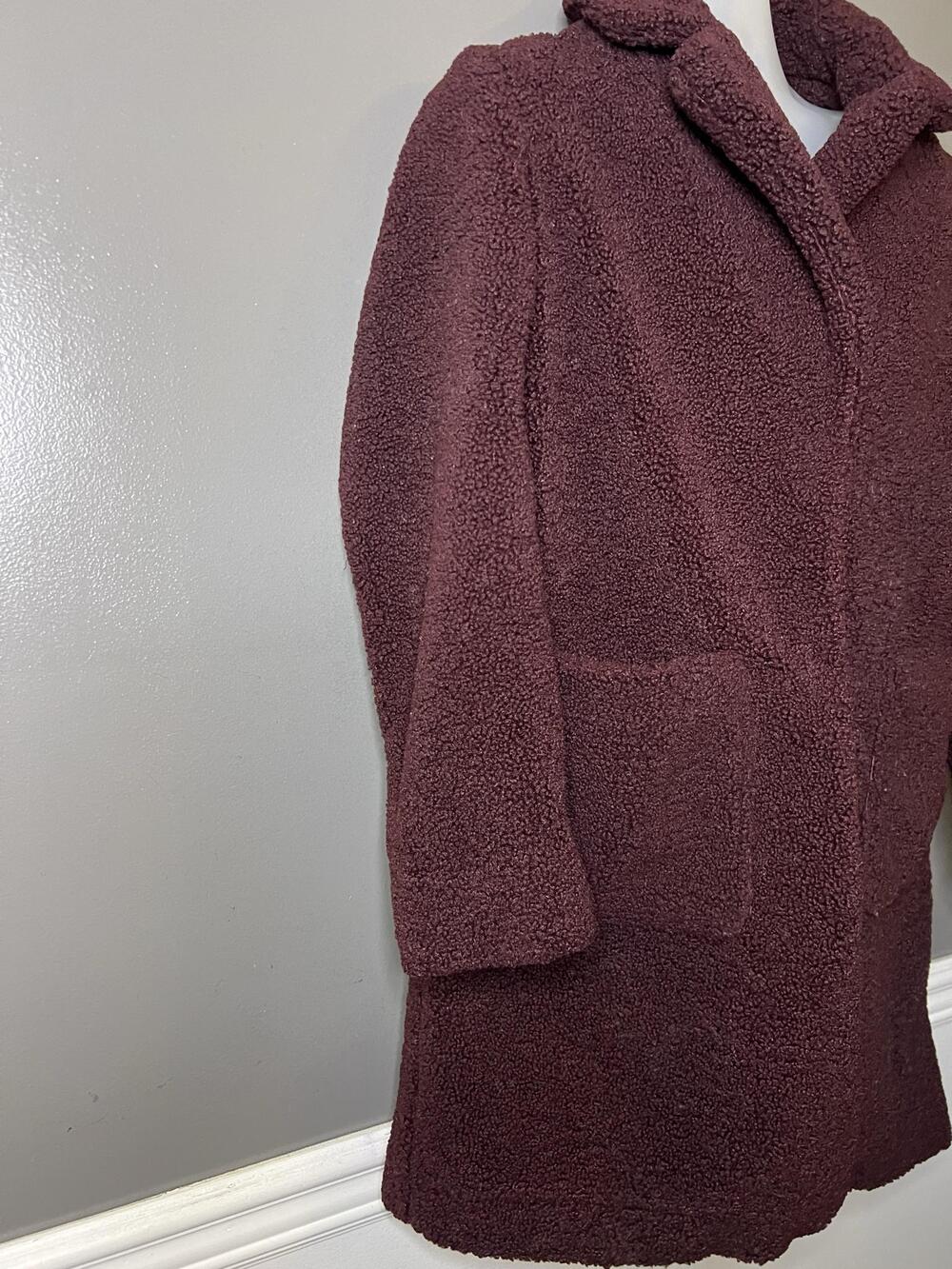French Connection Coat Womens Medium Red Faux Fur Snap Front Lined Overcoat - Picture 3 of 10